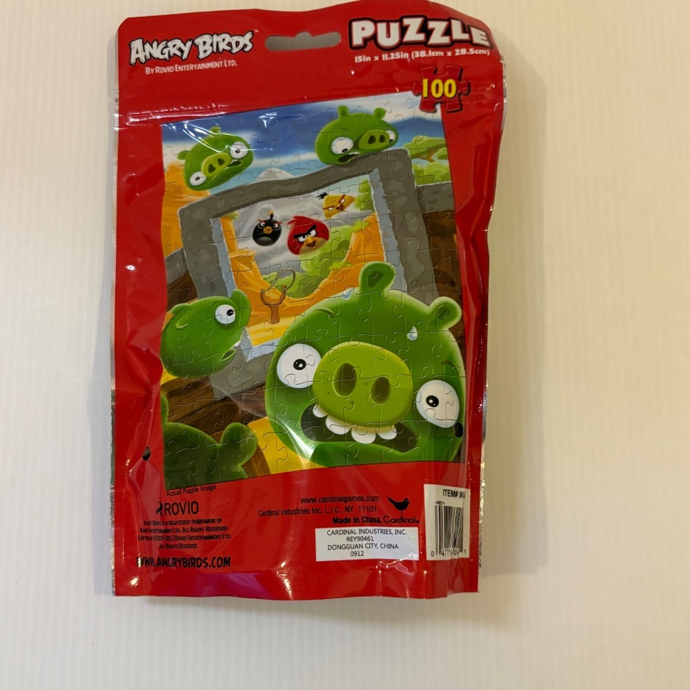 Angry Birds Puzzle ON THE GO- 100 Pieces NEW SEALED - Picture 2 of 4